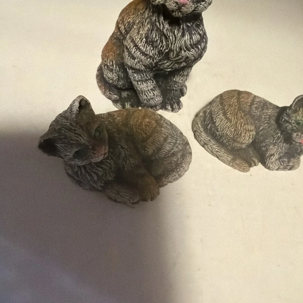Three PIece Tabby Cat Kitten Figures Green Eyed 2.5